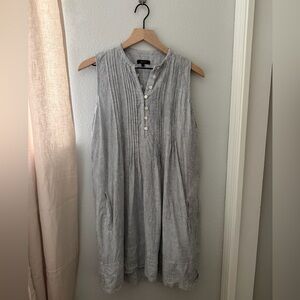 Quince 100% European Linen Sleeveless Swing Dress in Blue Pinstripe. Size L.